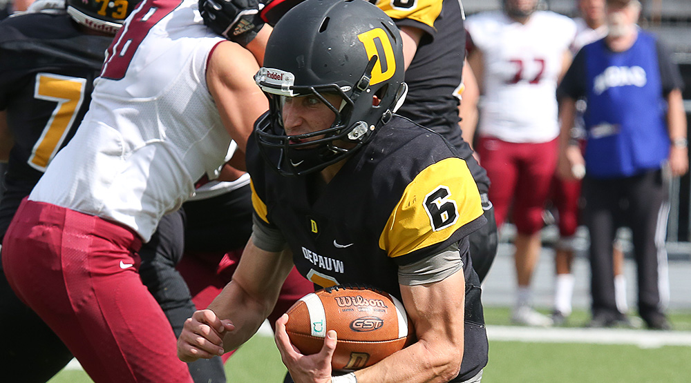 Jake Lasky running the ball for DePauw