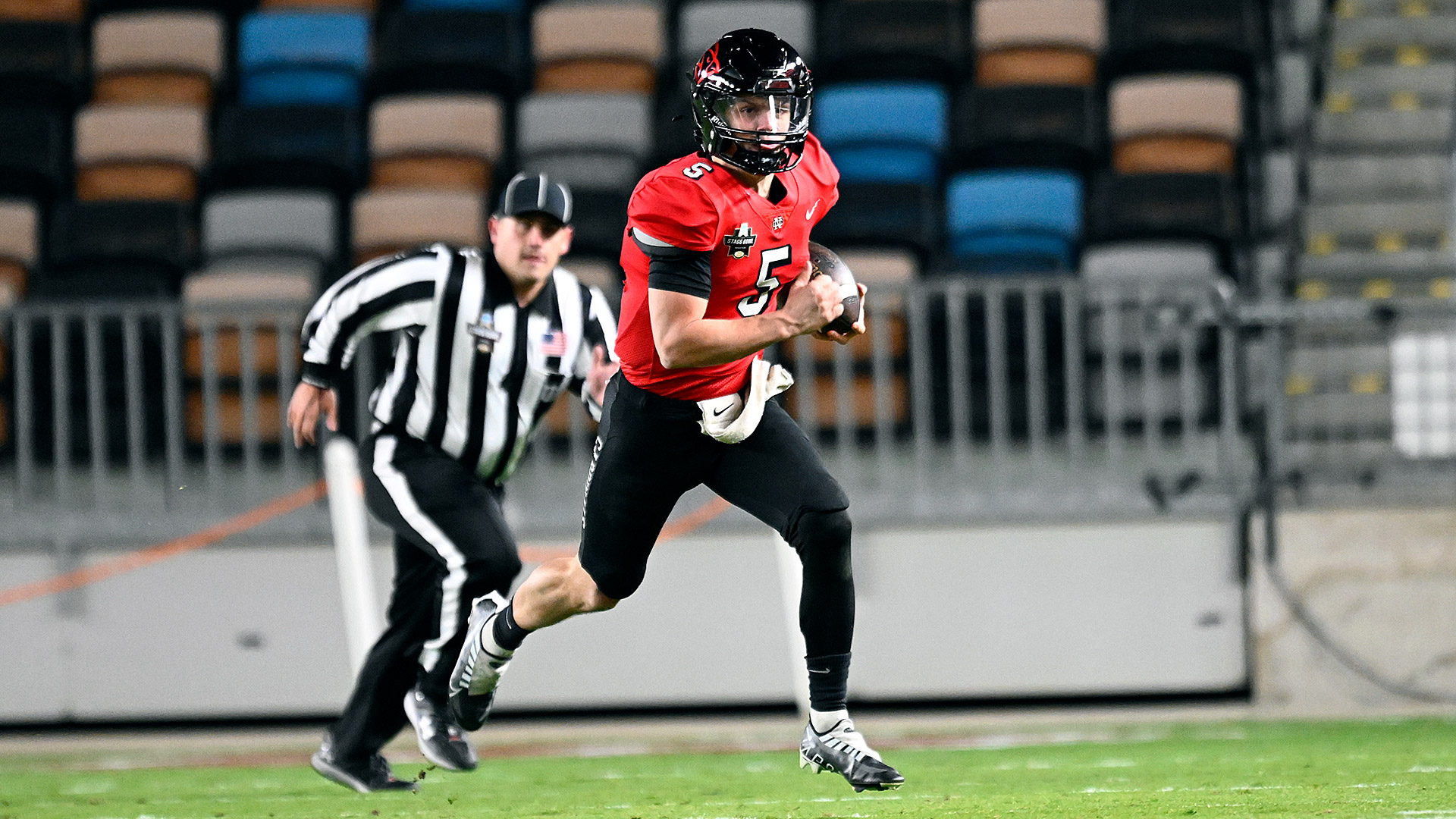 Luke Lehnen runs away